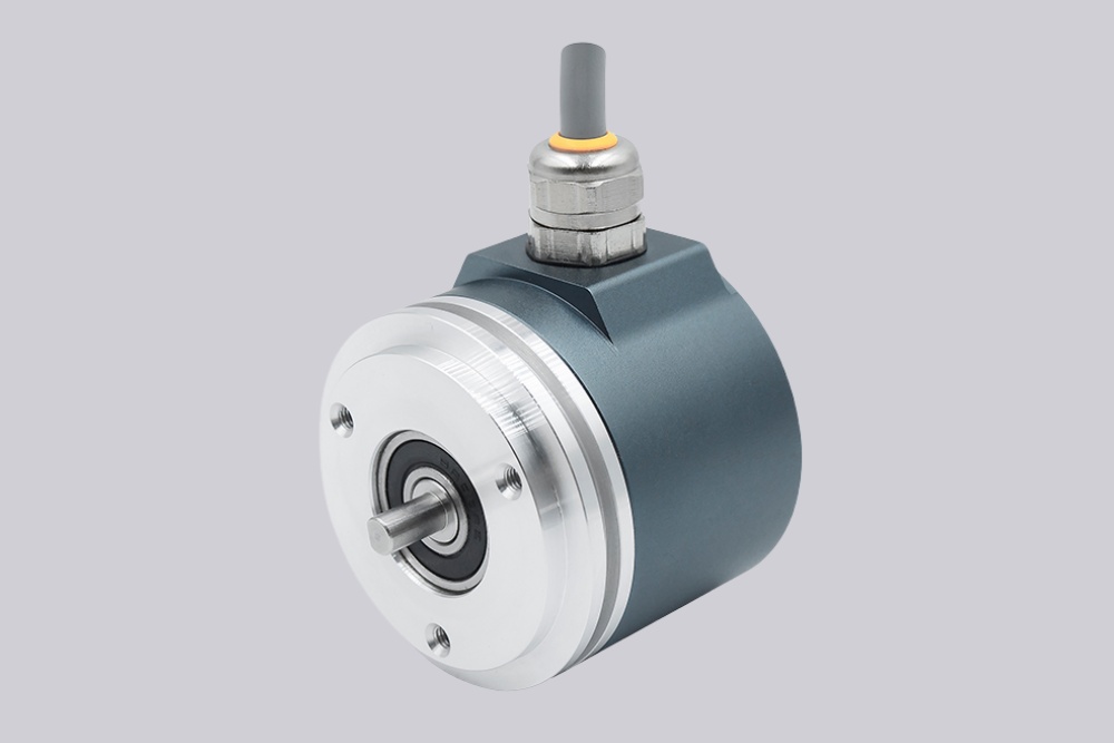 CEV65M-10135